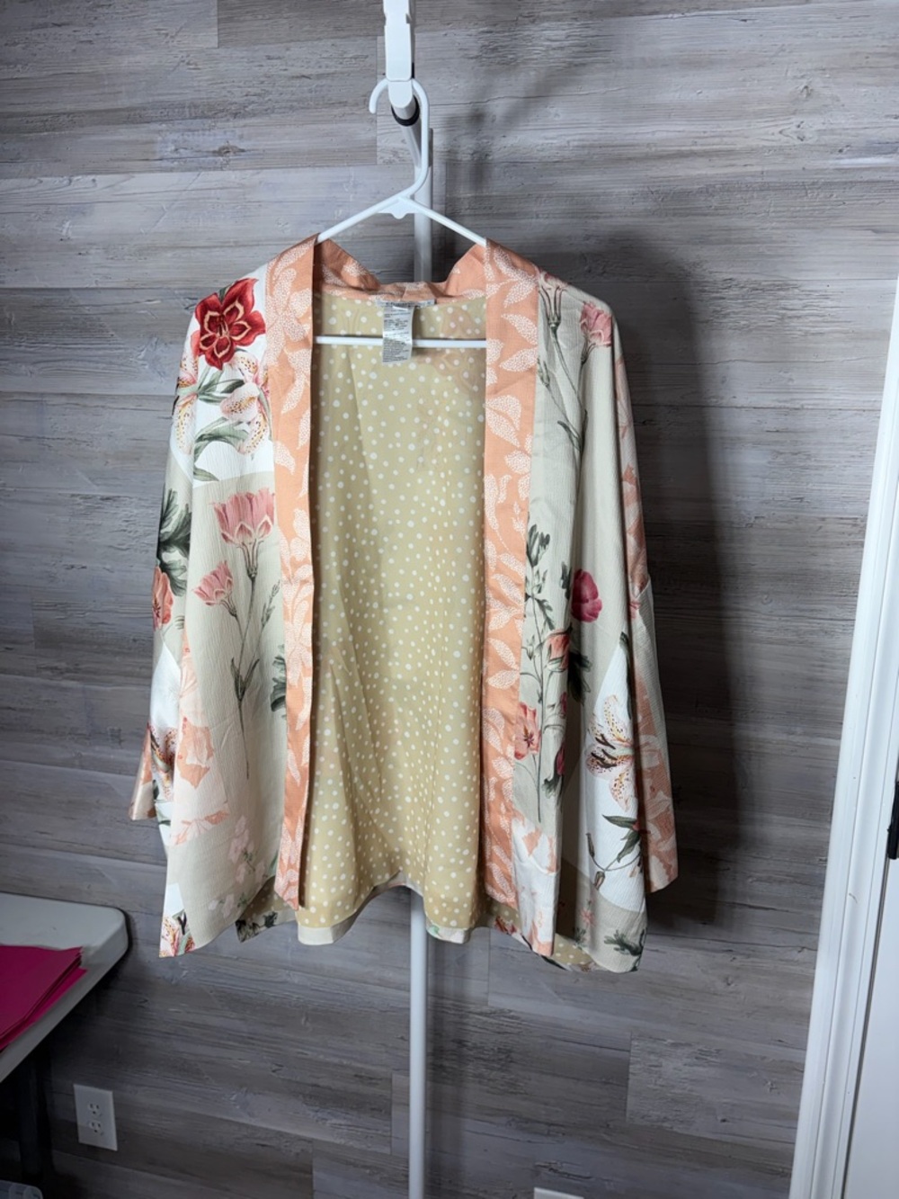 Chico's Floral Cream and Peach Lightweight Kimono Blazer 2038